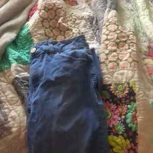 Blue washed distressed jeans